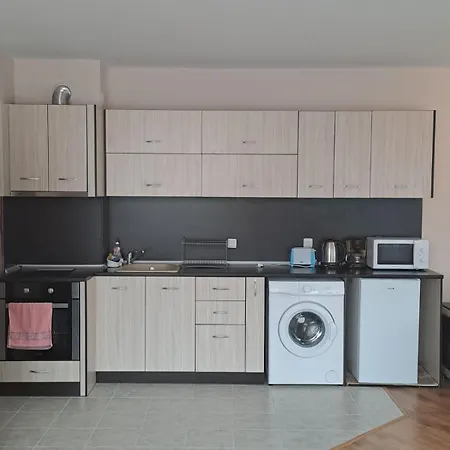 амира 2 * Balchik